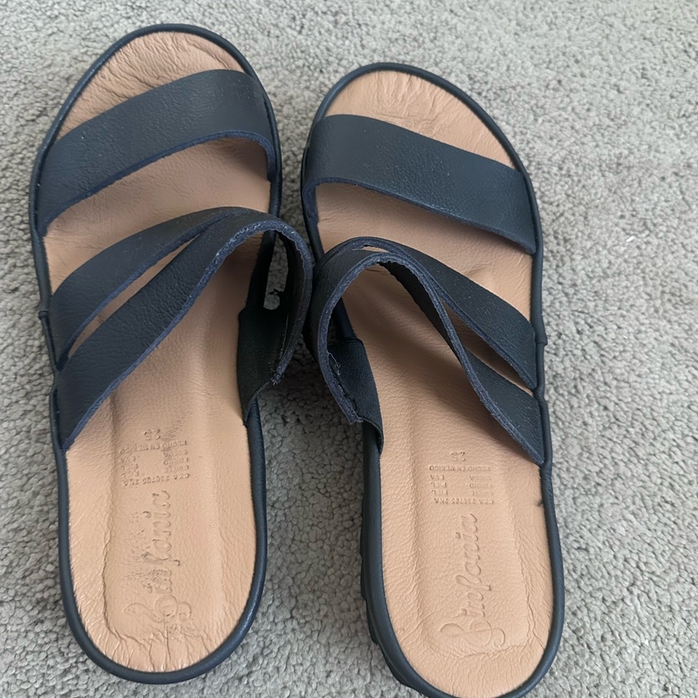 Women’s Black Strappy Slide Sandals - Comfortable Everyday Style